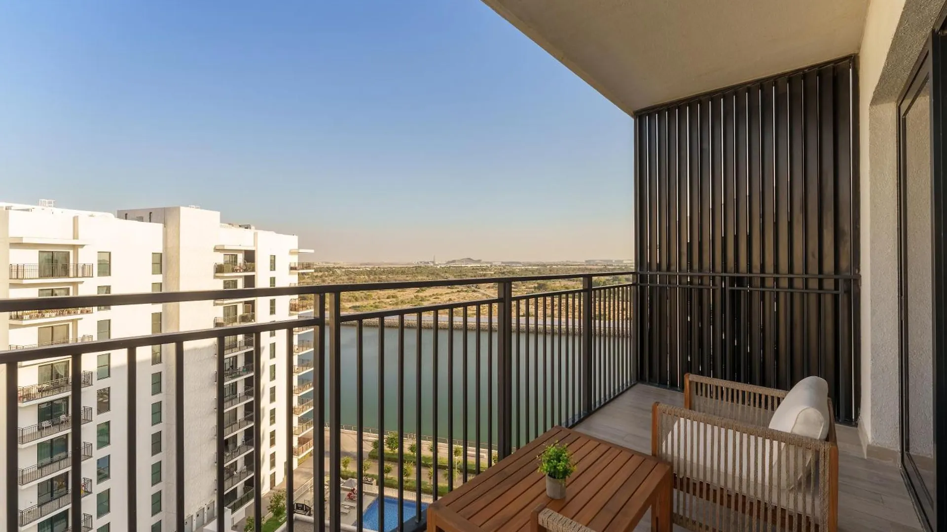 Maison Privee - Exquisite Living With Scenic Canal Vws On Yas Island Abu Dabi