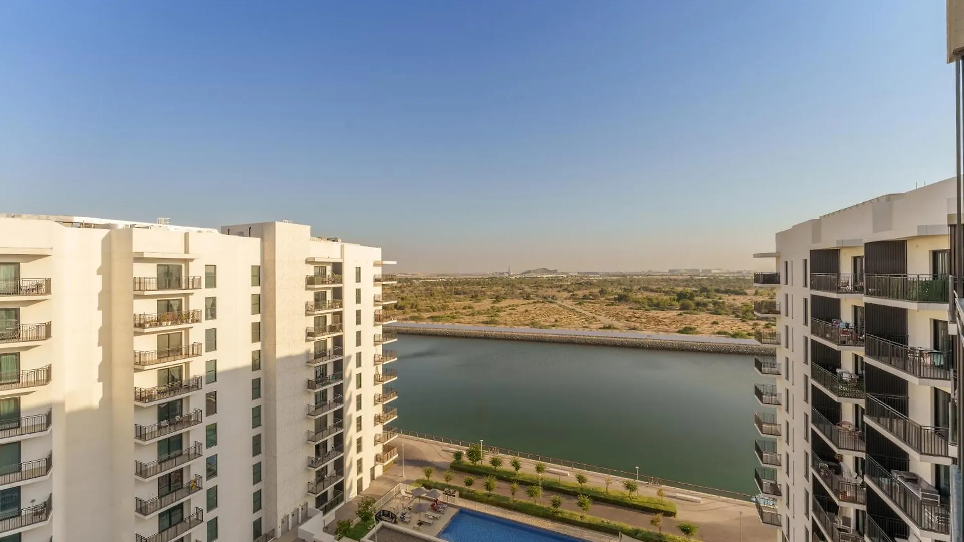 Apartamento Maison Privee - Exquisite Living With Scenic Canal Vws On Yas Island Abu Dabi