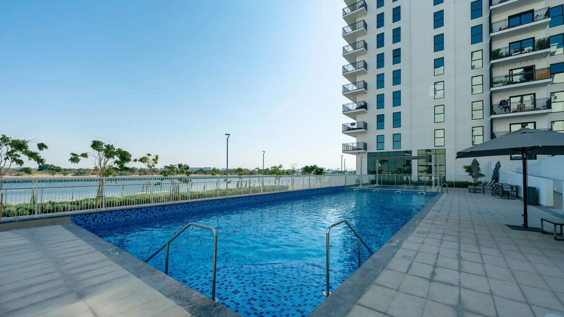 Maison Privee - Exquisite Living With Scenic Canal Vws On Yas Island Abu Dabi